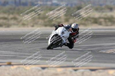 media/Jan-15-2026-Racers Edge (Thu) [[dfebeb70ab]]/3-B Group/Session 2 (Turn 11)/